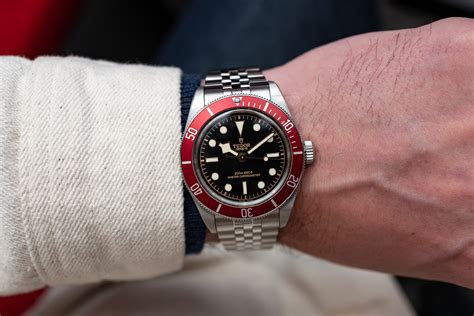 tudor black bay burgundy review|tudor black bay 58 thickness.